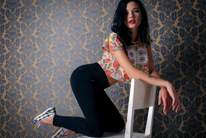 Ангелина, 23